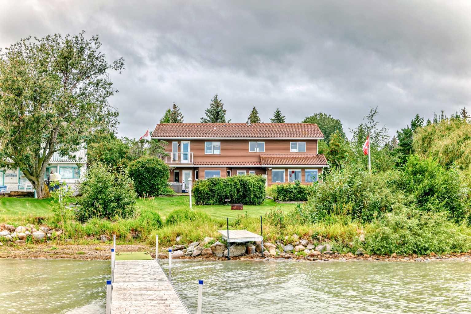 9 Rustic Rd, Norglenwold, AB T4S 1S5