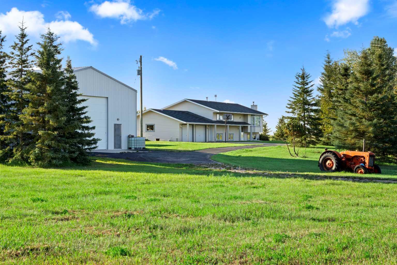 264138 Range Road 262, Rural Rocky View County, AB T4A 2M9