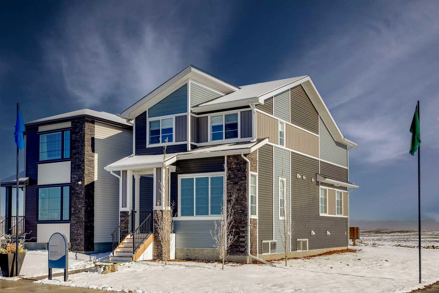 220 Waterford Heath, Chestermere, AB T1X 2Z7