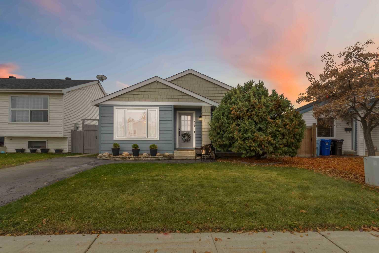137 Bird Cres, Fort Mcmurray, AB T9H 4T1