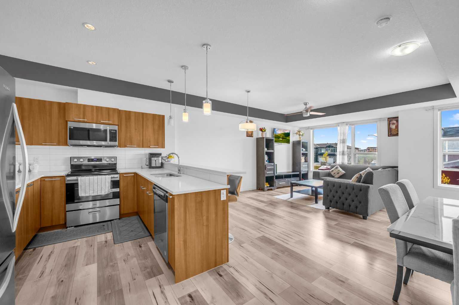 62 Saddlestone Dr NE, Calgary, AB T3J 0W4