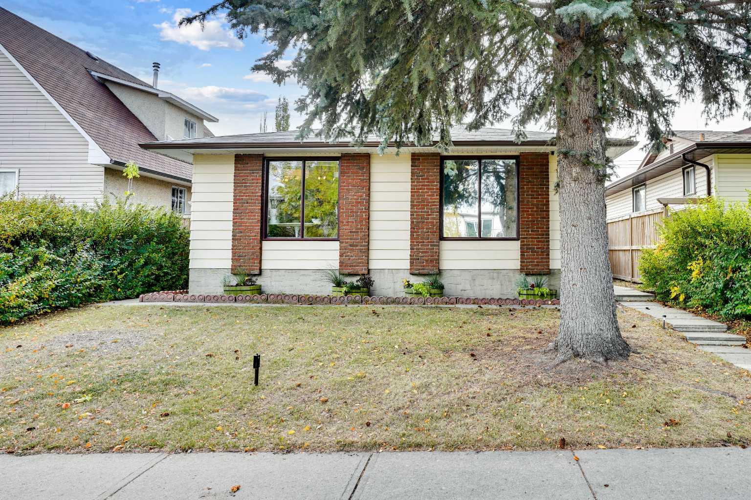 72 Avenue Ne Unit 403, Calgary, AB T2K 5H7