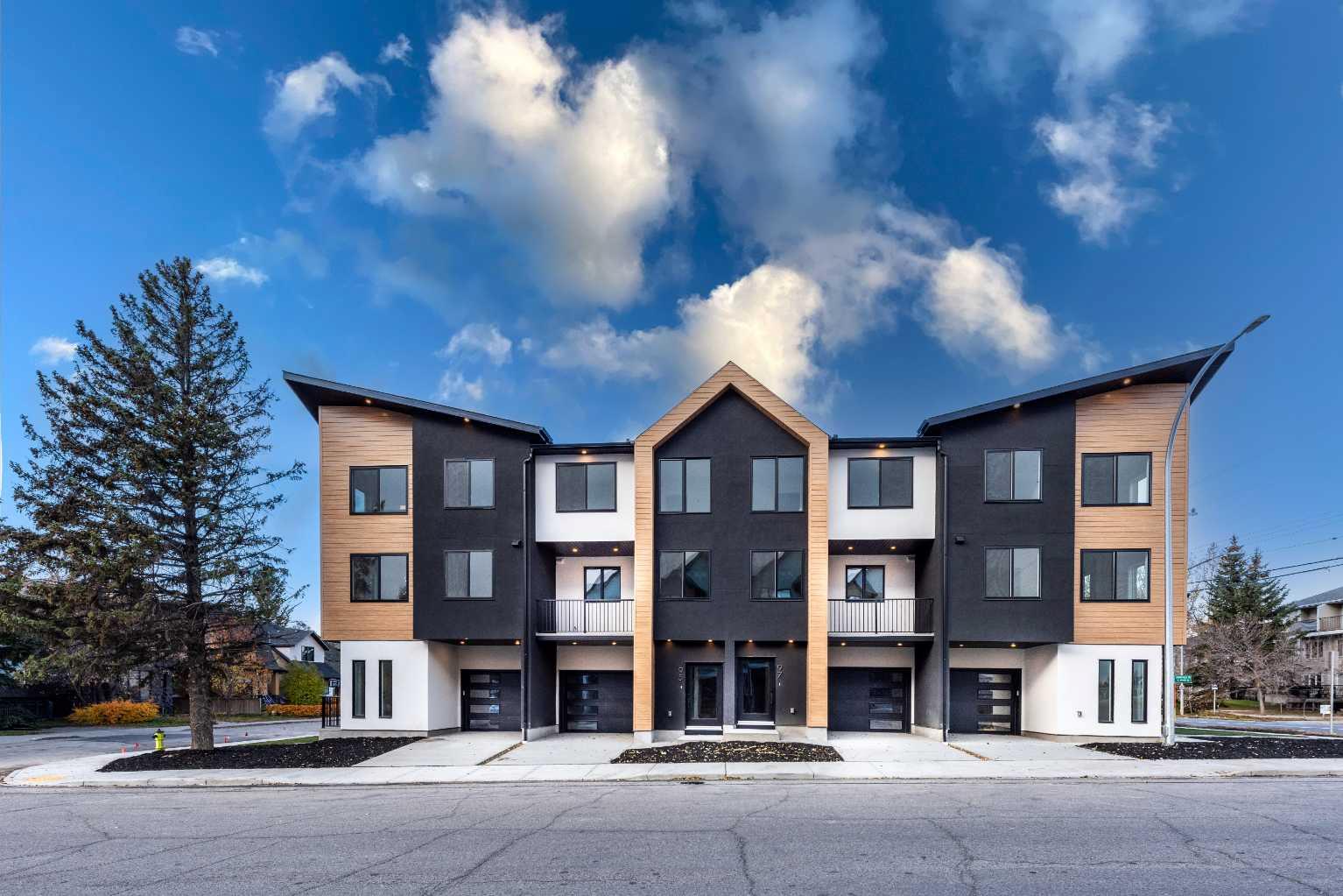 2402 Westmount Rd NW, Calgary, AB T2N 3N8