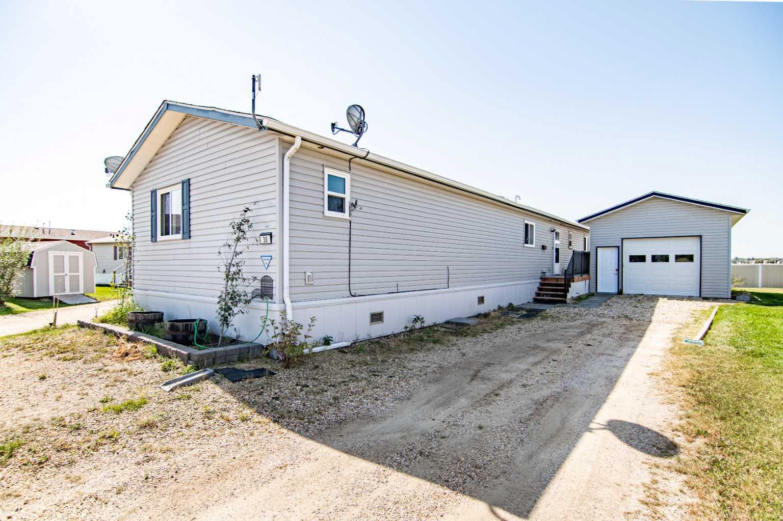 15 Mackenzie Ranch Way Unit 30, Lacombe, AB T4L 0B8
