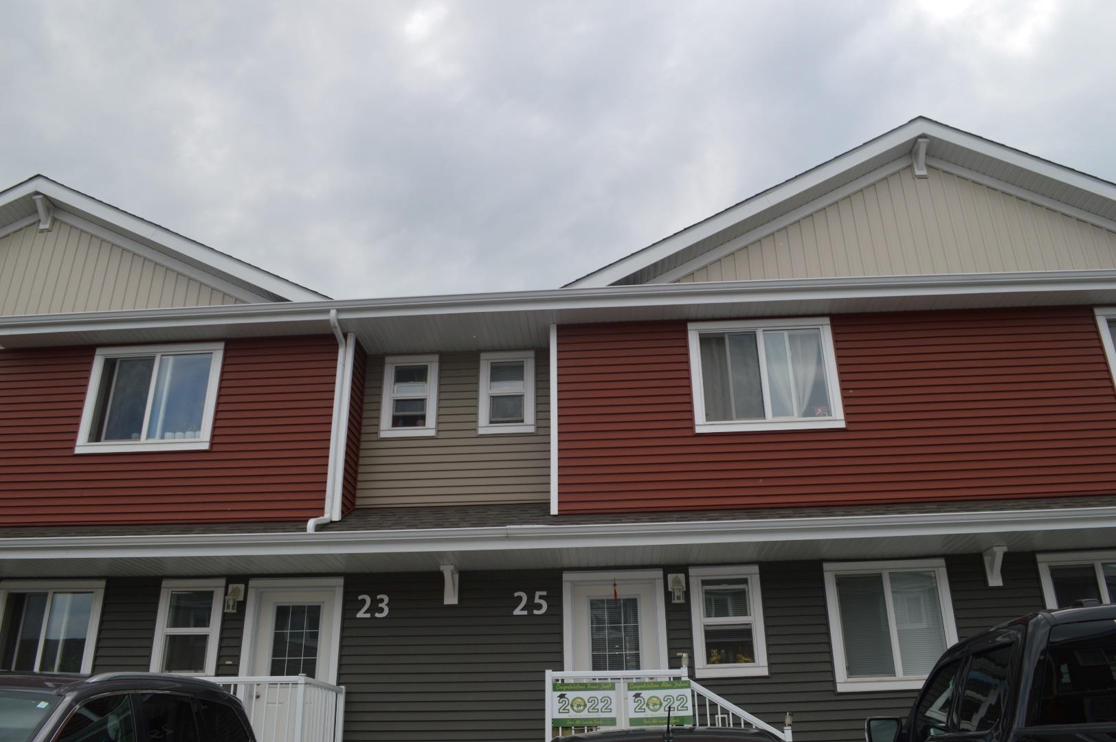 4716 College Avenue Unit 25, Lacombe, AB T4L 0J5