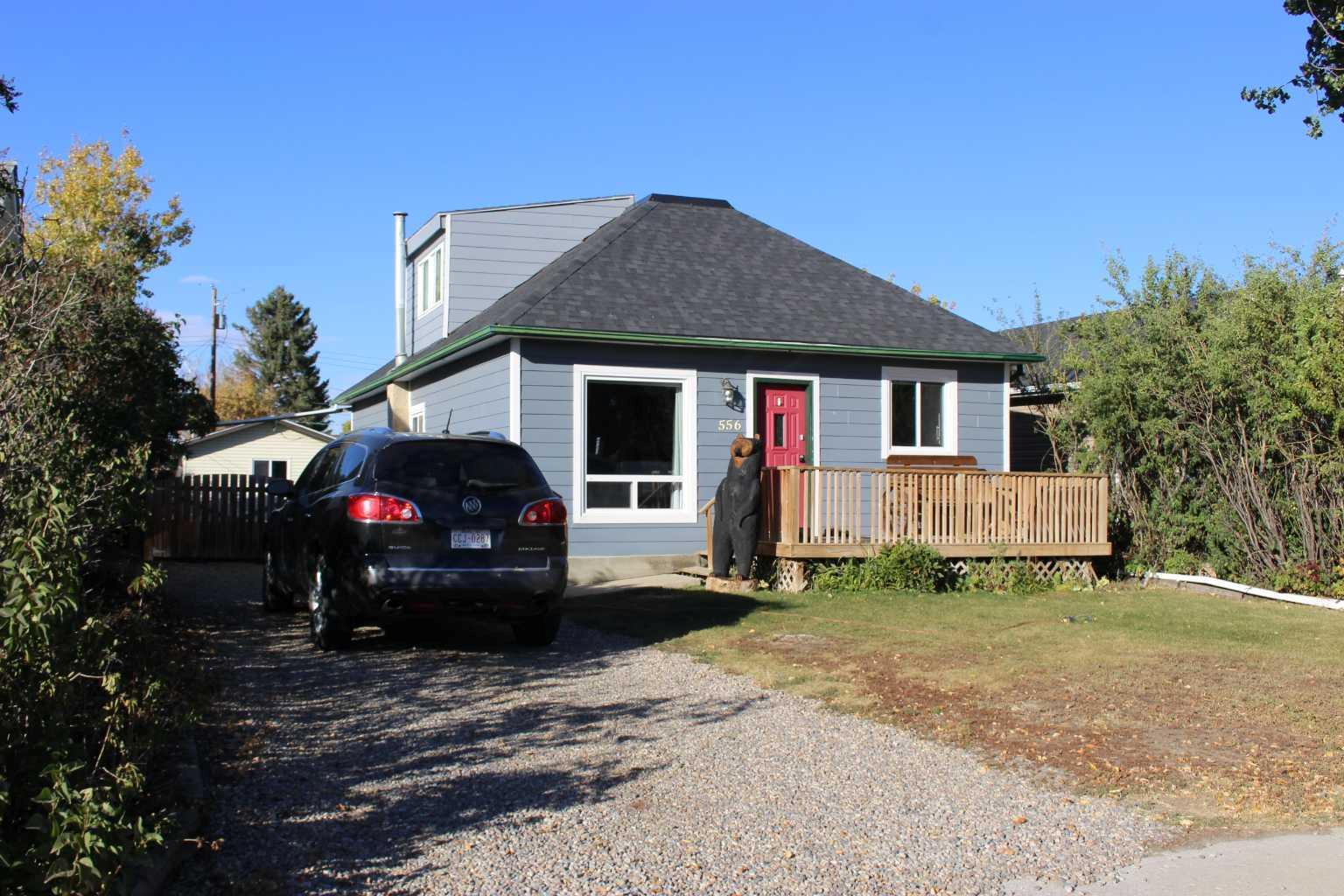 556 Rogers Ave, Picture Butte, AB T0K 1V0