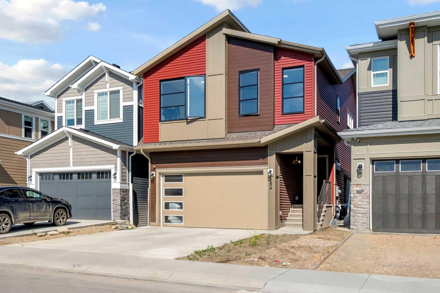 154 Silver Spruce Grv SW, Calgary, AB T2X 5M2