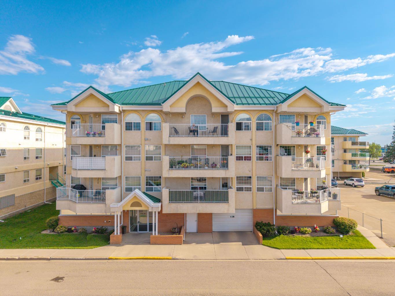 5116 49 Street Unit 102, Lloydminster, AB T9V 0K4