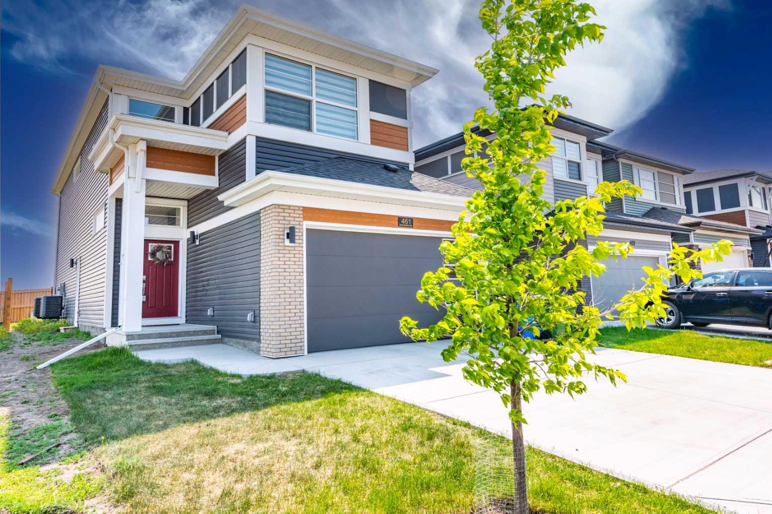 461 Corner Meadows Way NE, Calgary, AB T3N 1Y7