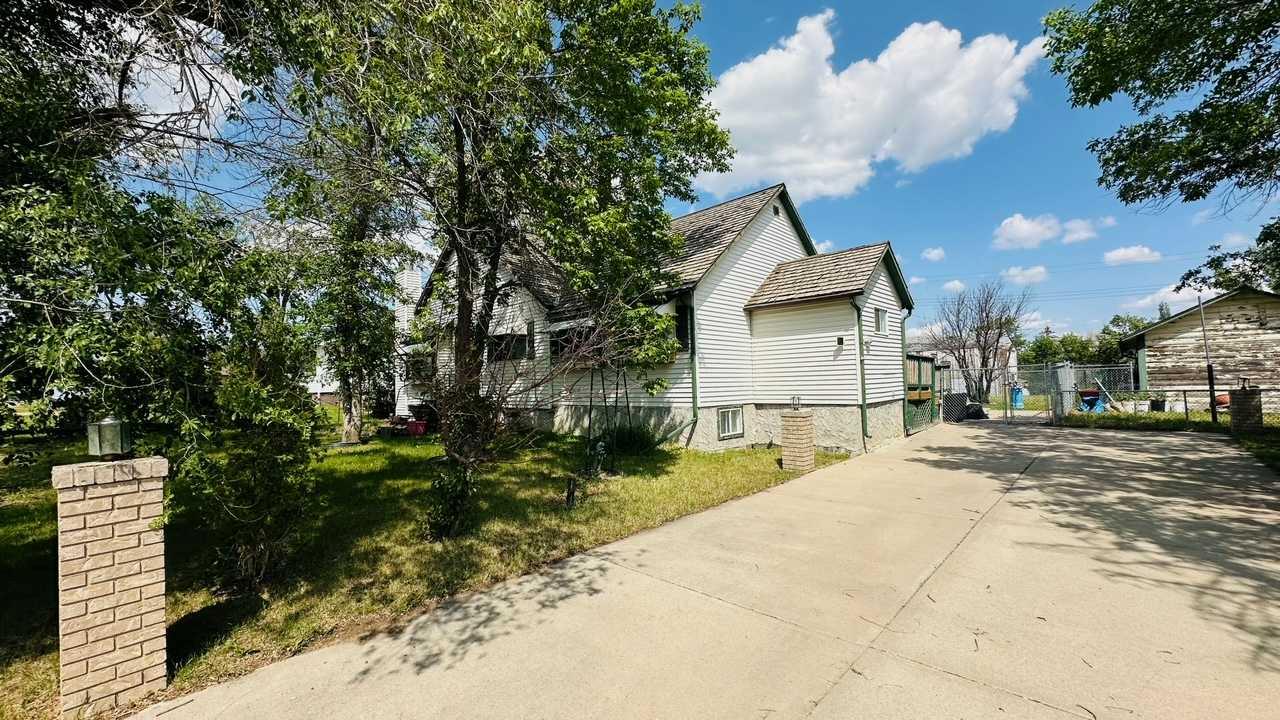 2 Street West Unit 103, Munson, AB T0J 2C0
