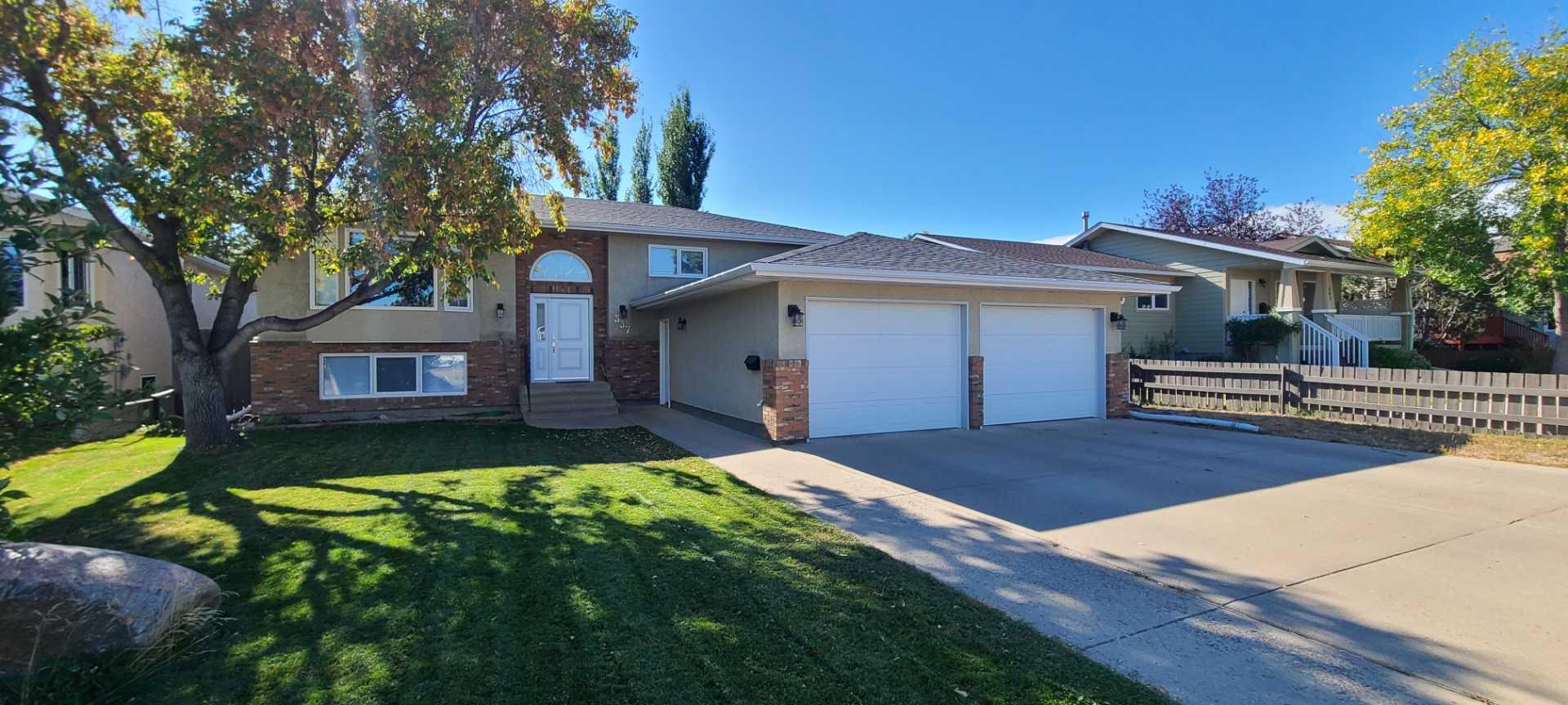 337 Ojibwa Pl W, Lethbridge, AB T1K 5K7