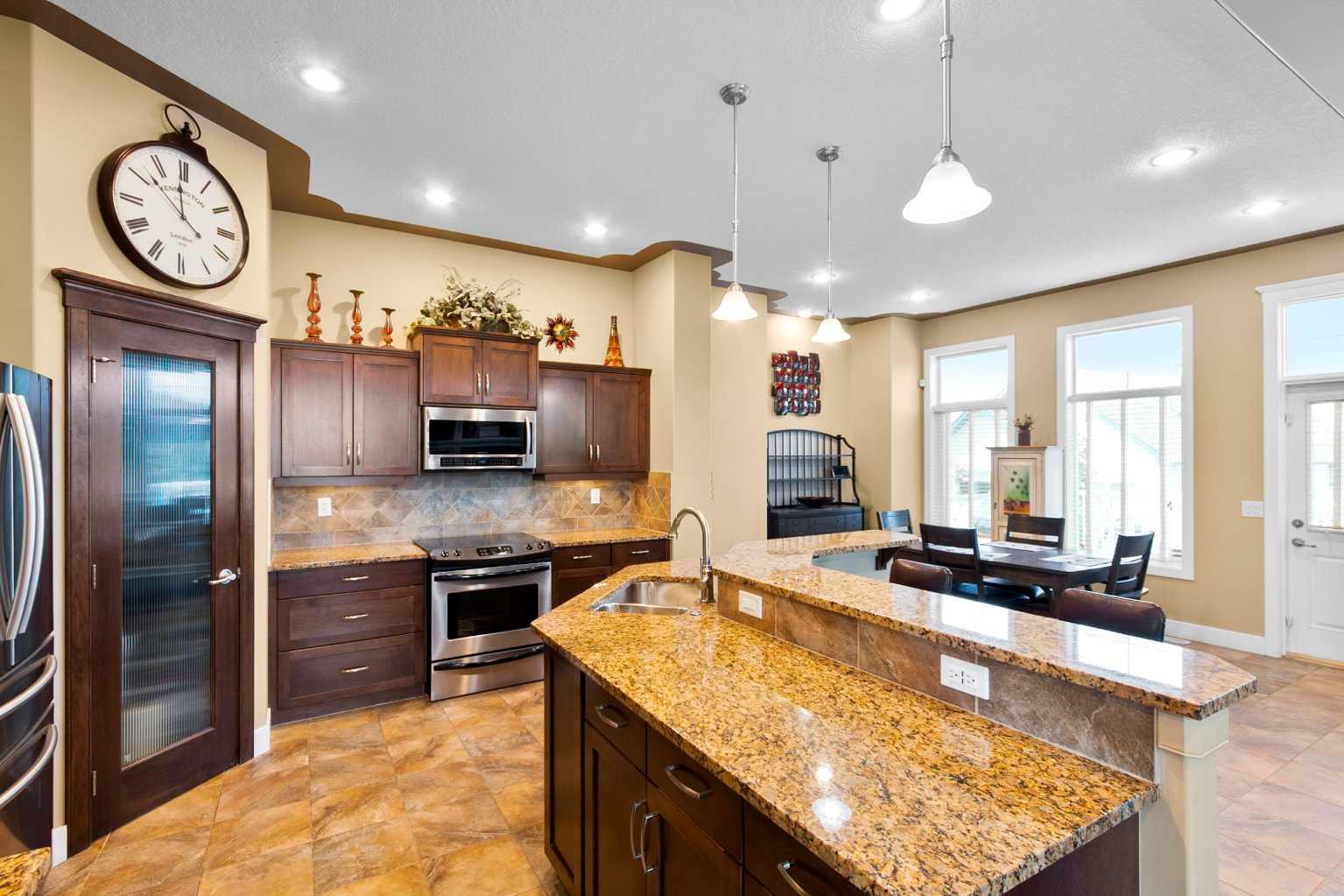 117 Kingsland Ct SE, Airdrie, AB T4A 0E5