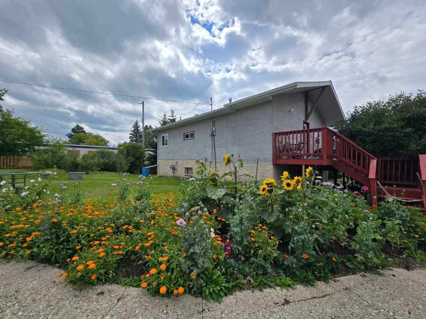 109 Main Street, Rochfort Bridge, AB T0E 1Y0
