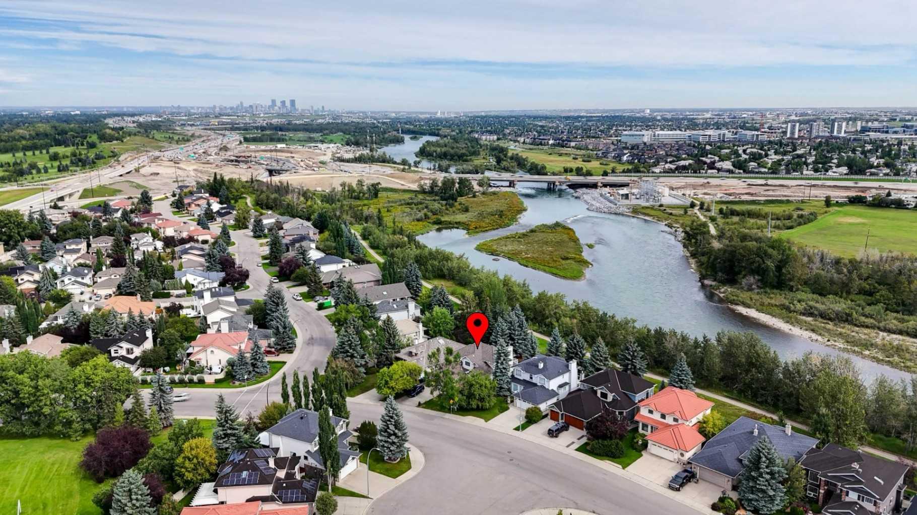 134 Diamond Dr SE, Calgary, AB T2J 7B3