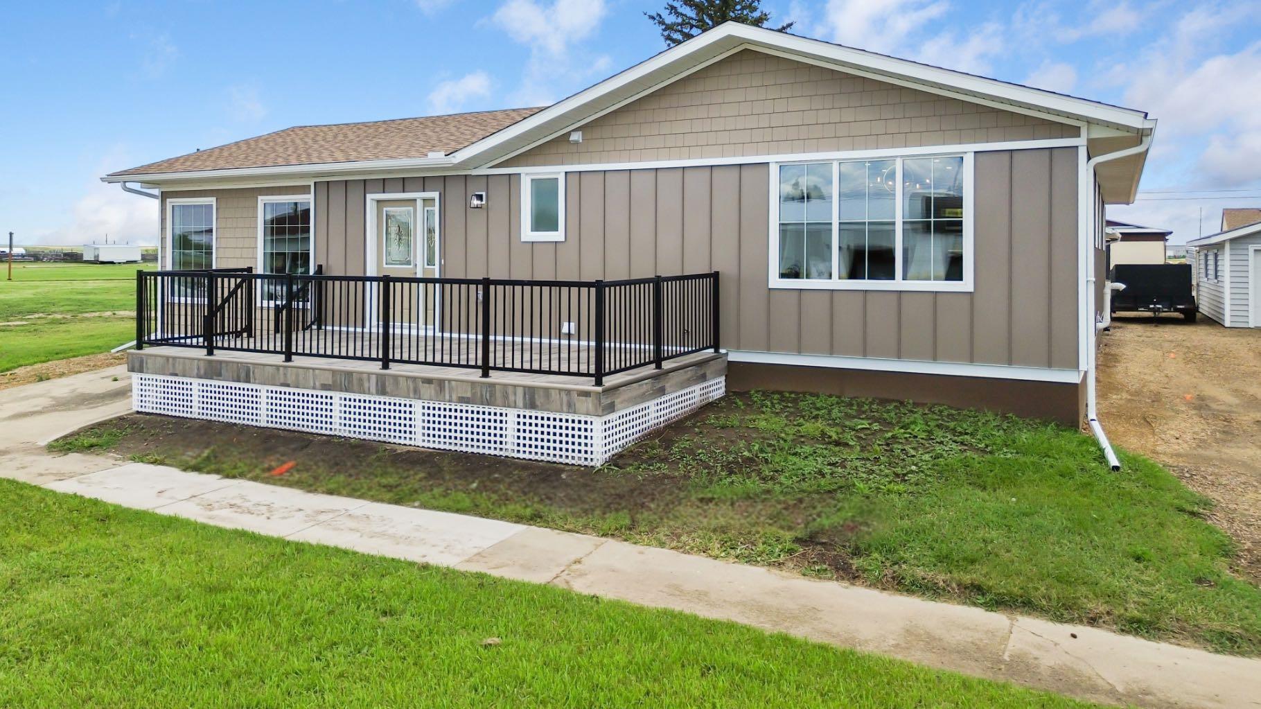315 2 Avenue East, Hanna, AB T0J 1P0
