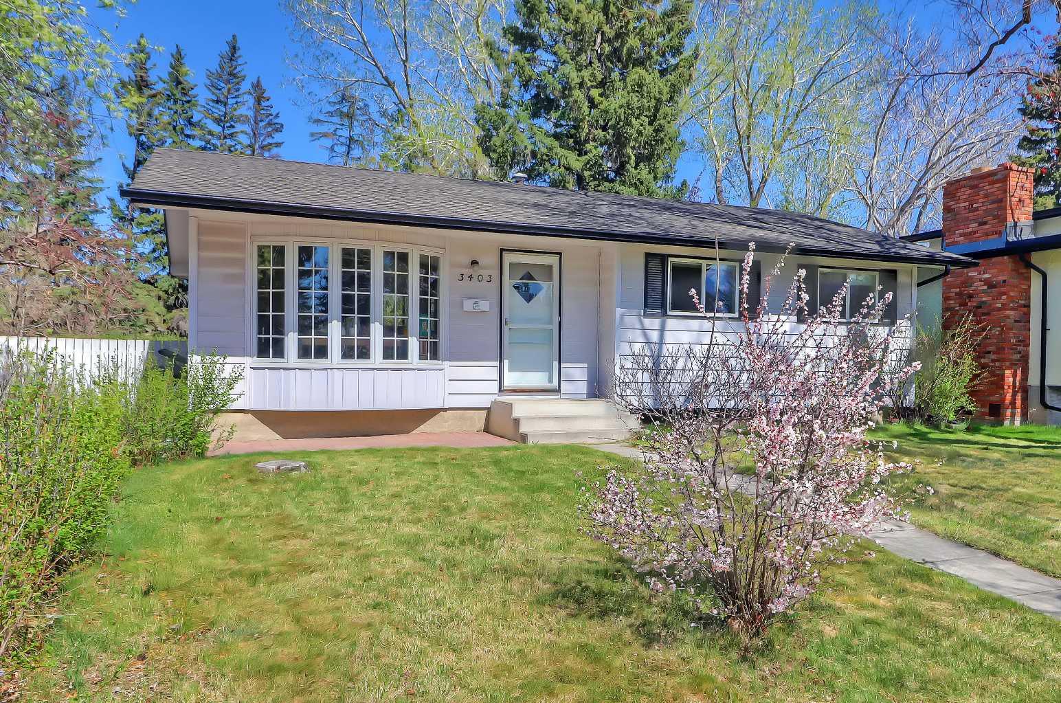 3403 Breton Close NW, Calgary, AB T2N 4H4