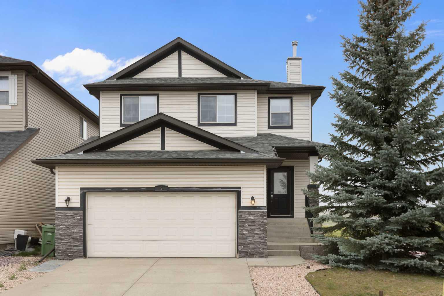 5 Bridlecrest St SW, Calgary, AB T2Y 4Y5