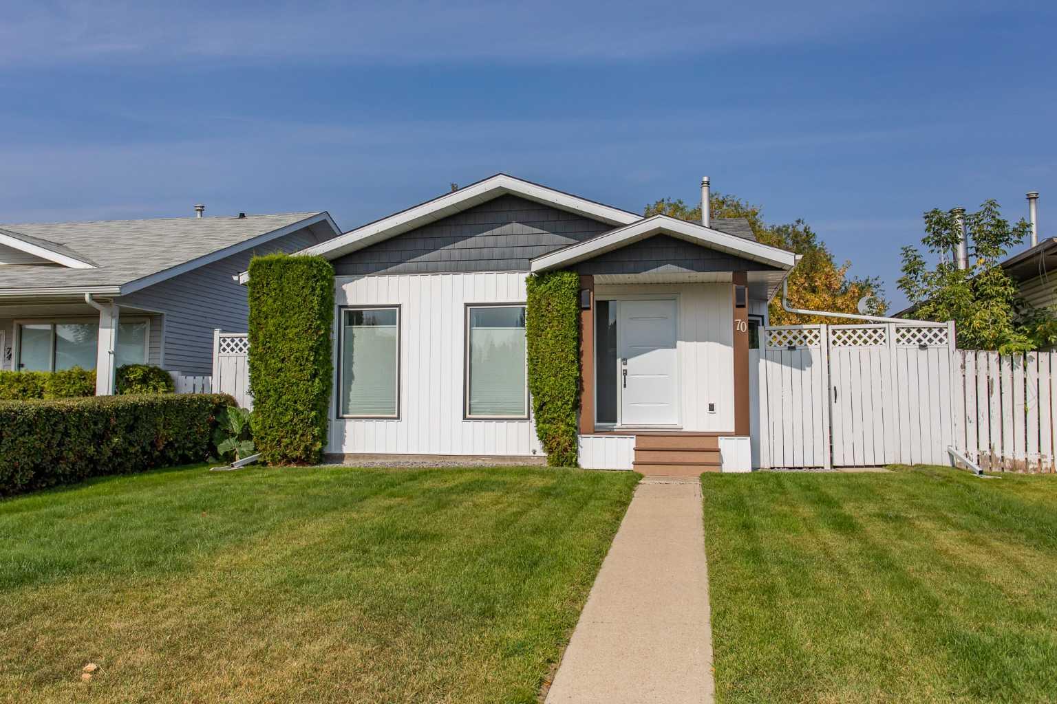 70 Ellenwood Dr, Red Deer, AB T4R 2E3