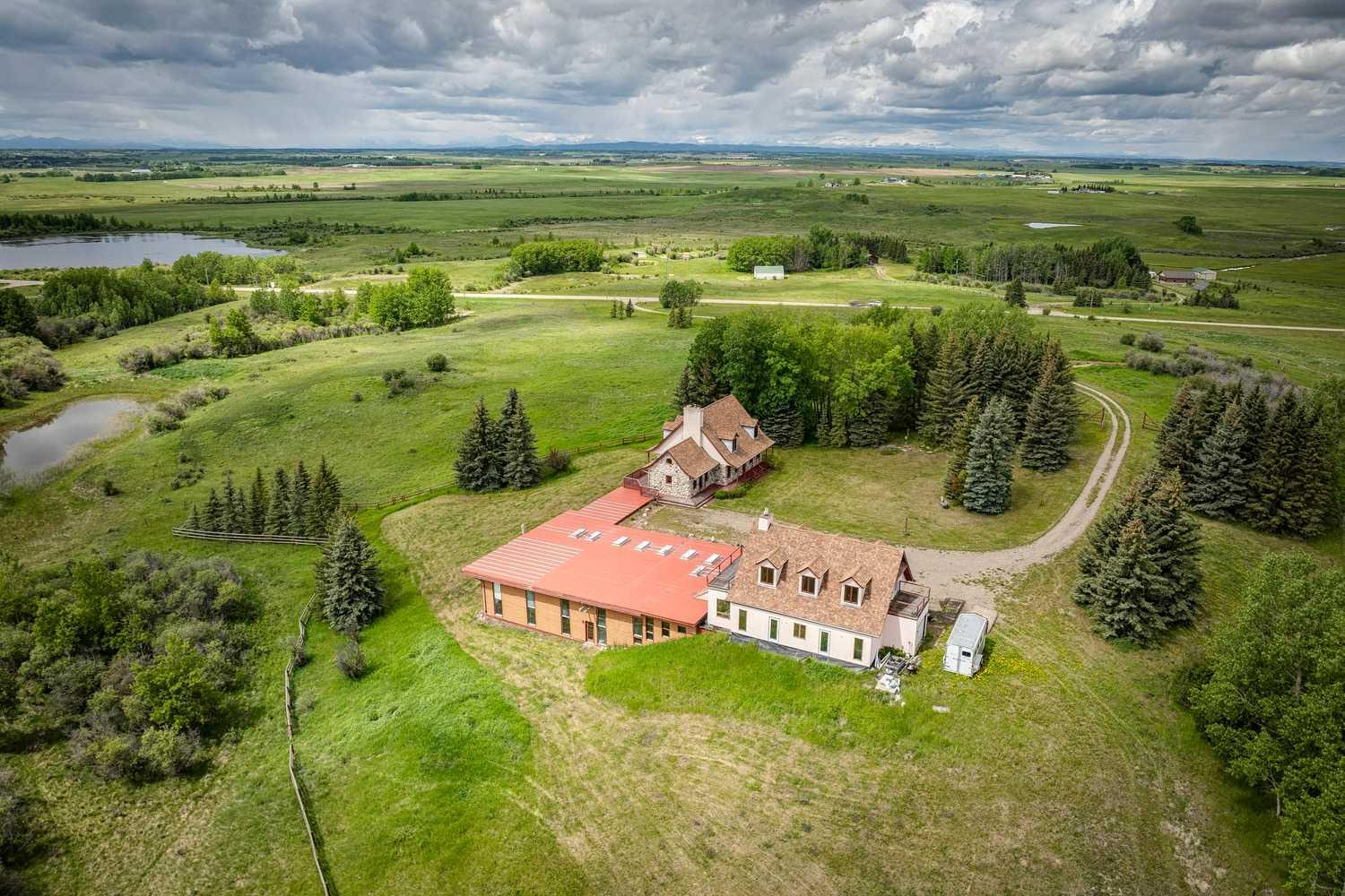 273098 Lochend Rd, Rural Rocky View County, AB T4C 2Z8