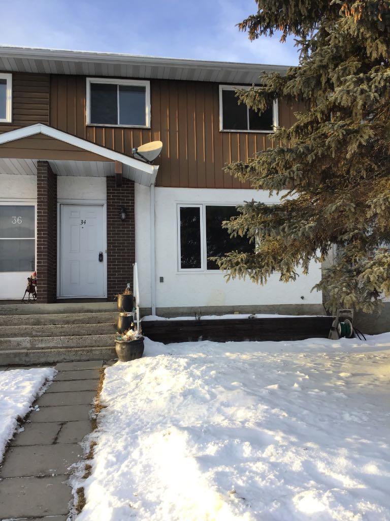 34 Feero Dr, Whitecourt, AB T7S 1E8
