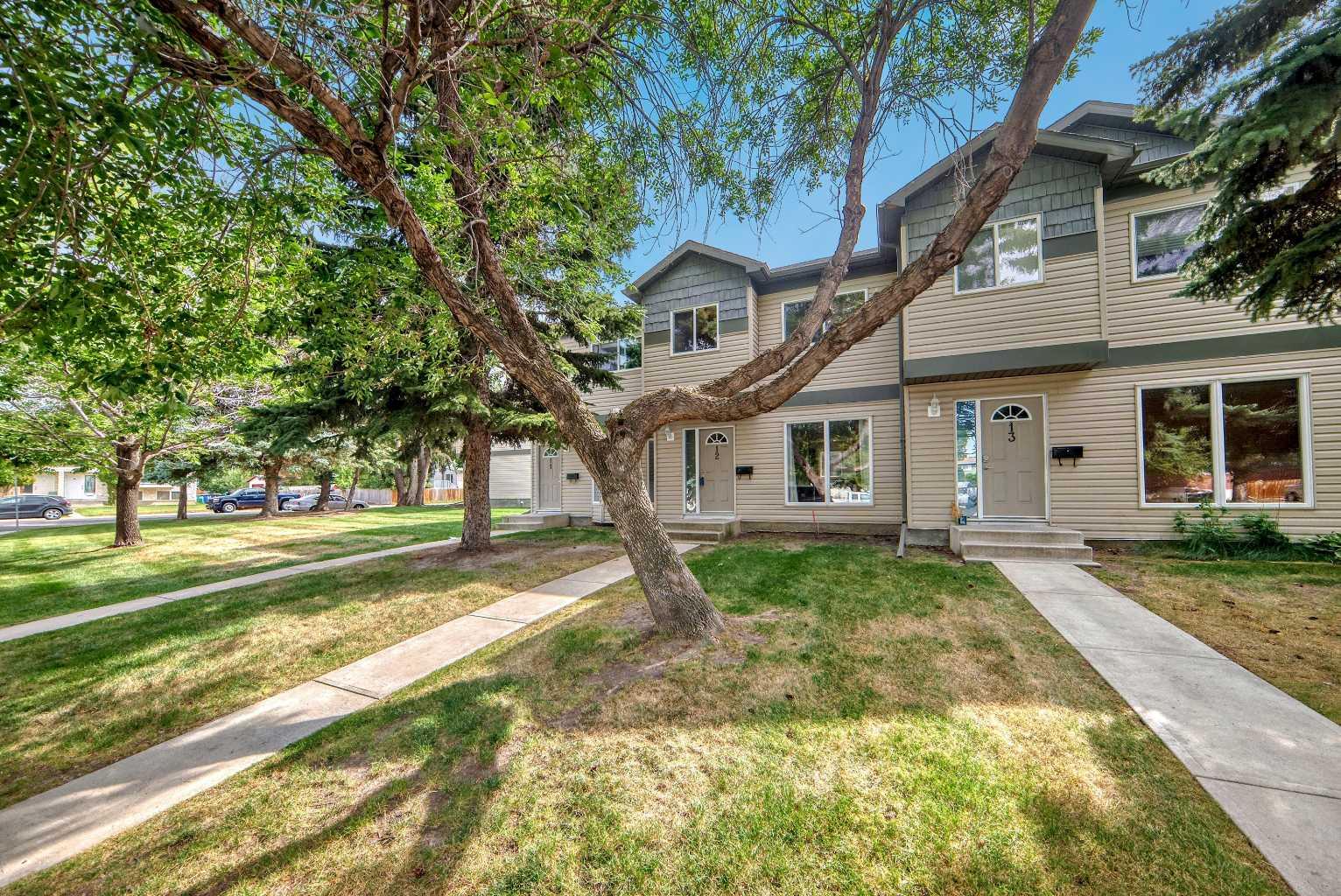 275 Columbia Boulevard W Unit 12, Lethbridge, AB T1K 4B8