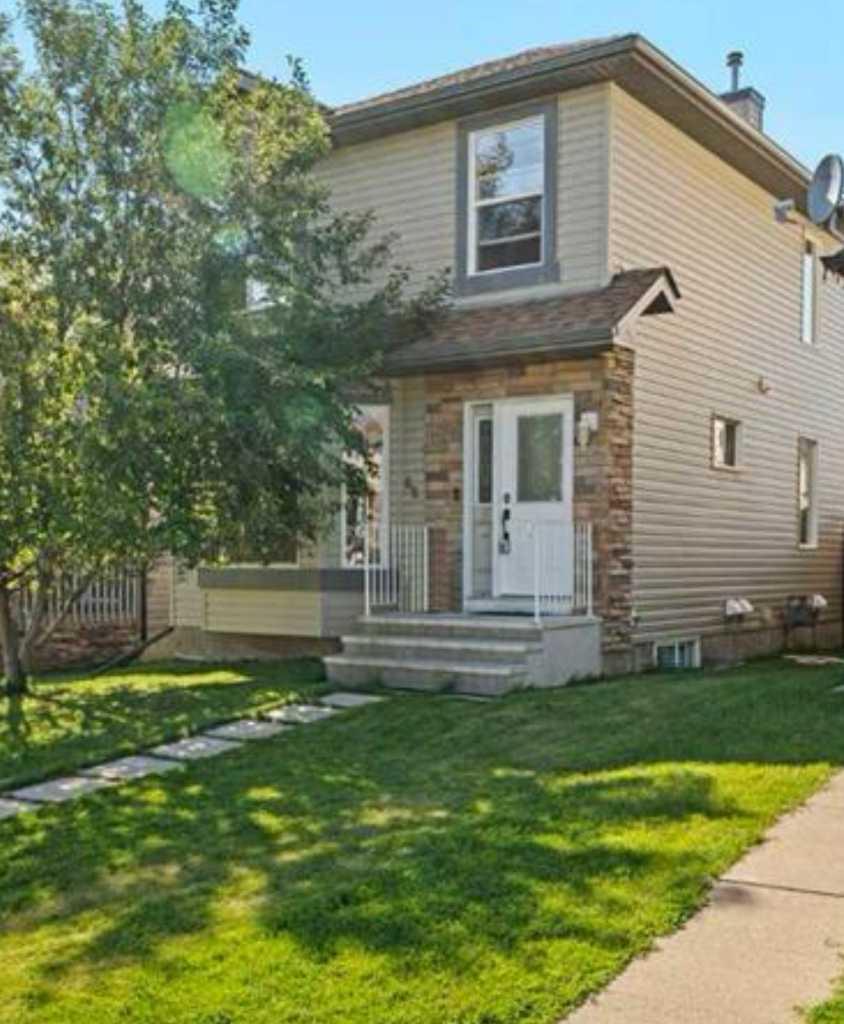 89 Crystal Shores Hts, Okotoks, AB T1S 2K9