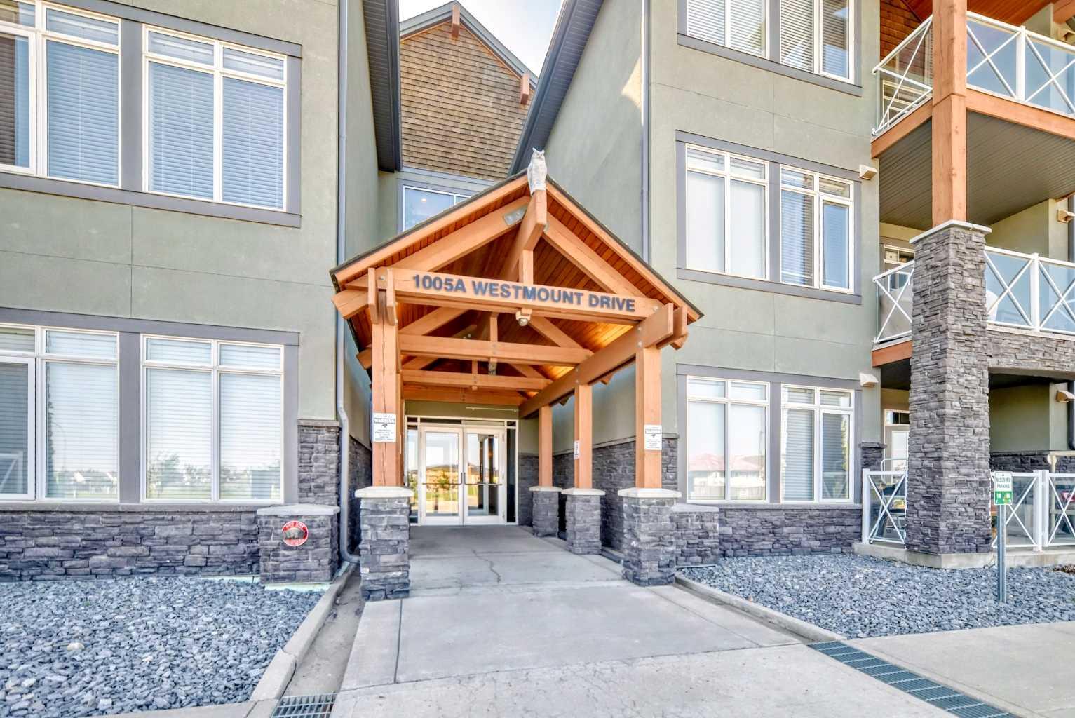 1005 Westmount Drive Unit 115 #a, Strathmore, AB T1P 0C3