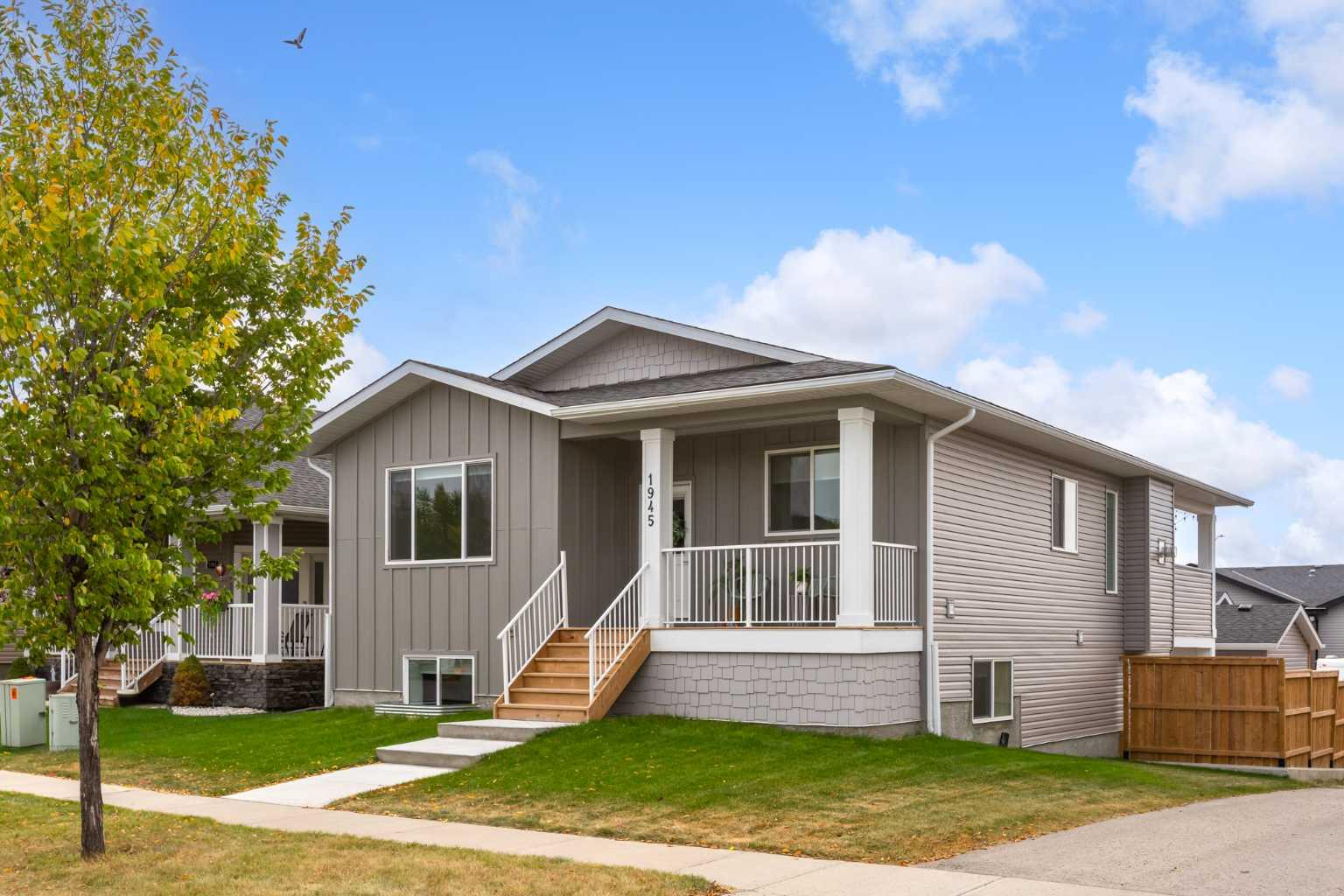 1945 High Country Dr NW, High River, AB T1V 0A5