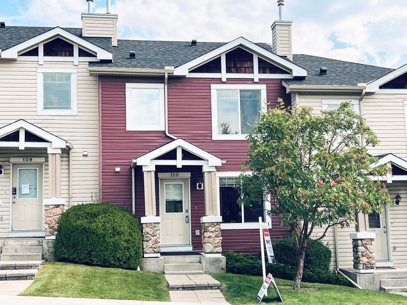 110 Panamount Dr NW, Calgary, AB T3K 6K3