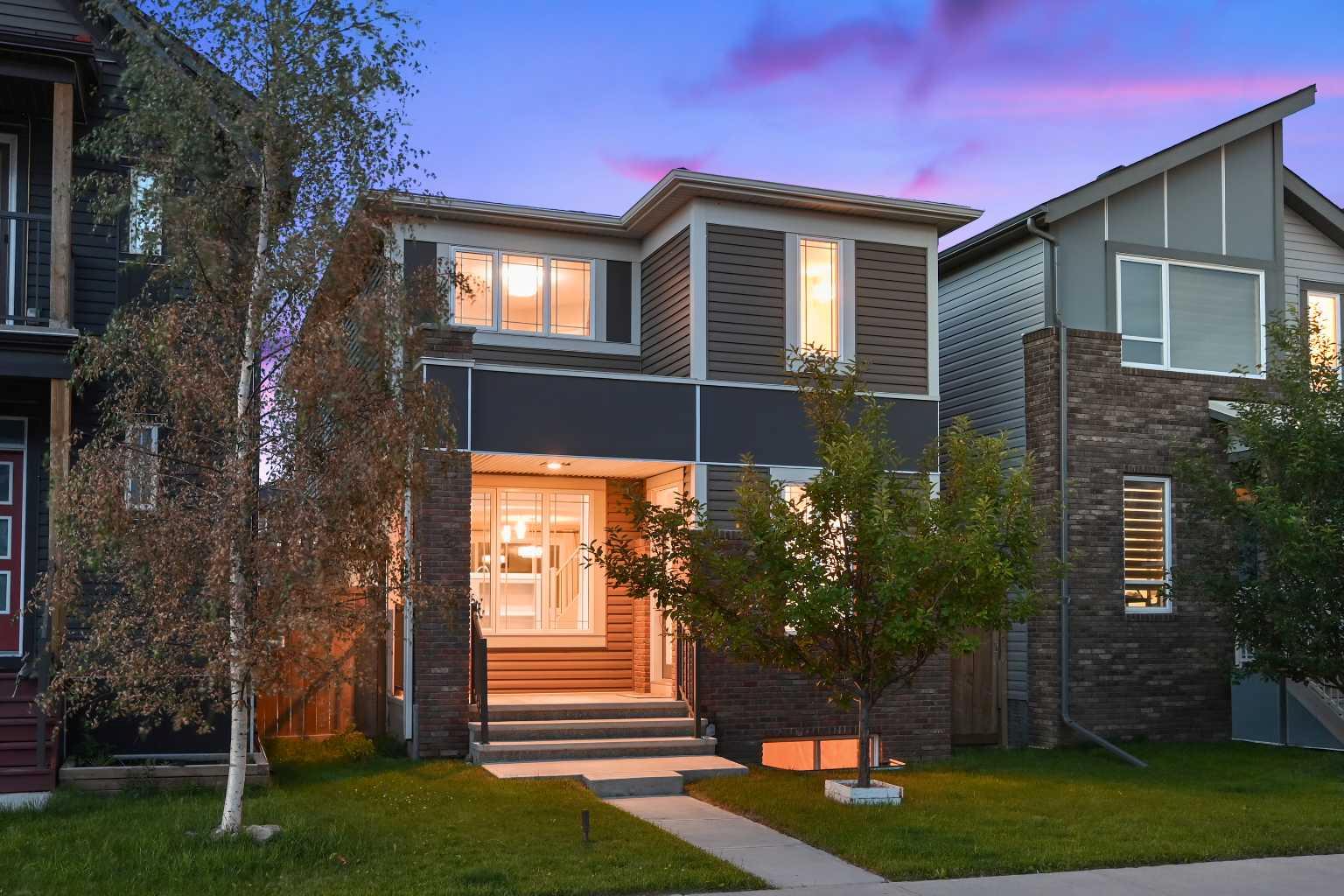 26 Howse Row NE, Calgary, AB T3P 0Z4