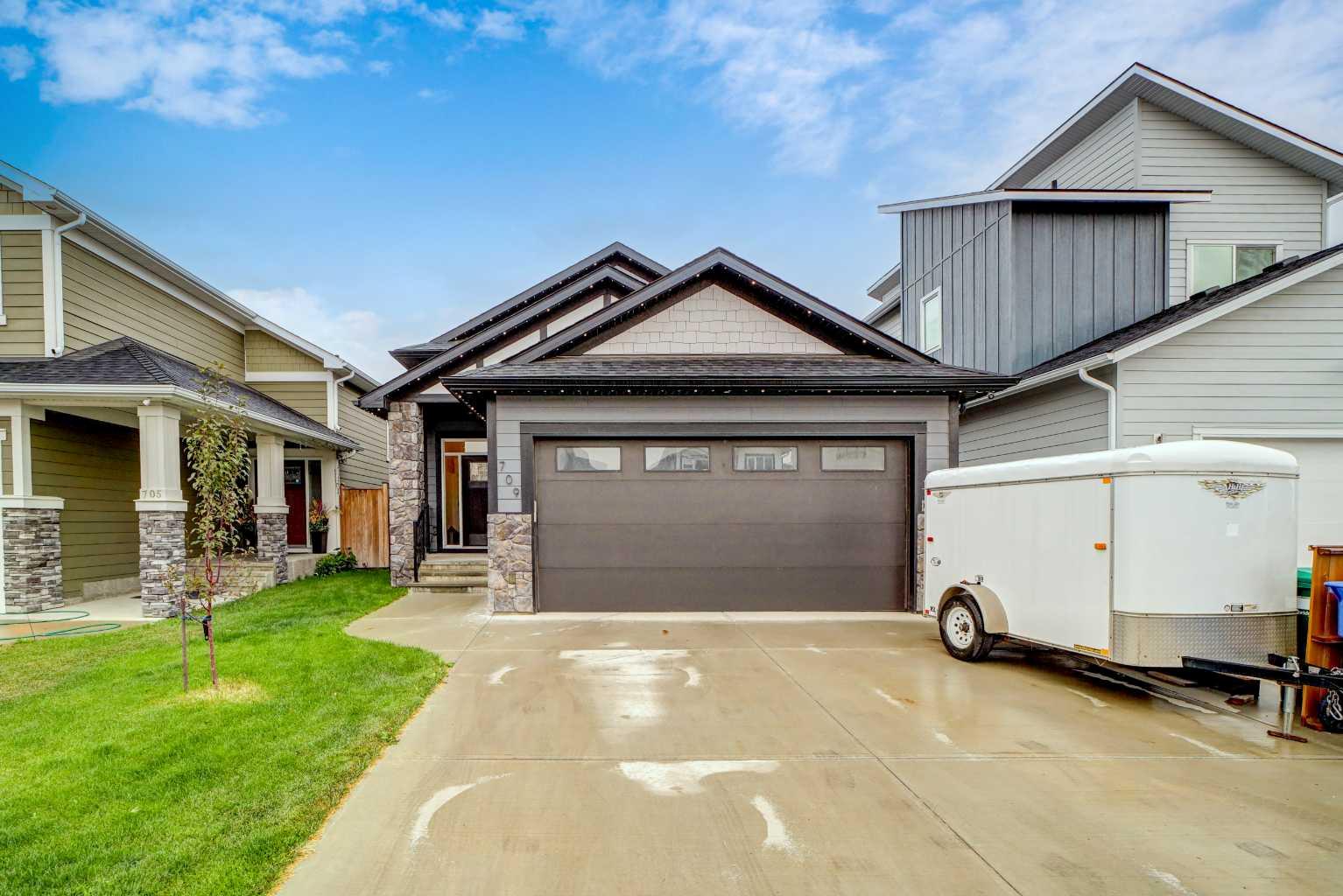 709 Sixmile Cres S, Lethbridge, AB T1K 8G3