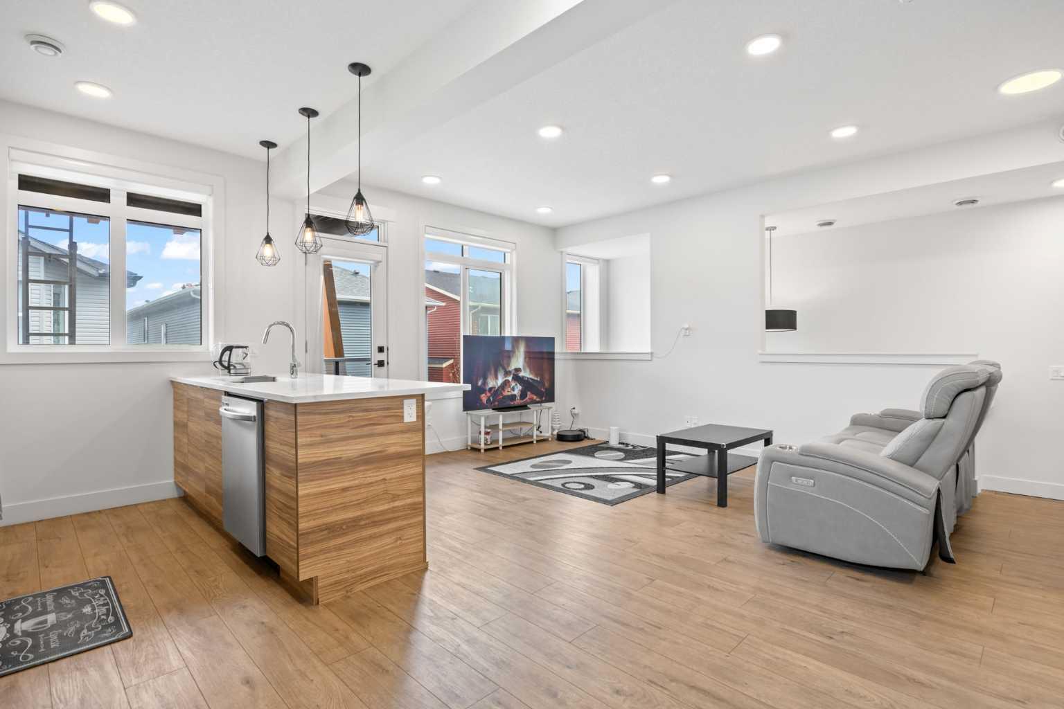 10060 46 Street Ne Unit 402, Calgary, AB T3J 2H8