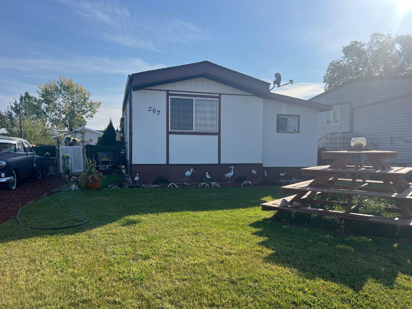 2 Avenue N Unit 207, Morrin, AB T0J 2B0