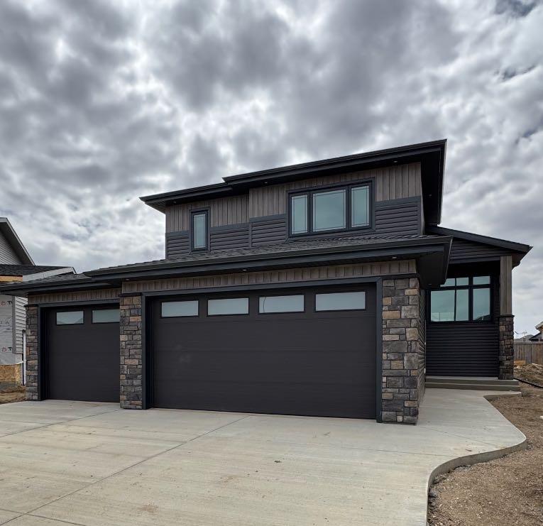60 Avenueclose Unit 1806 Avenue Close #a, Lloydminster, AB T9V 3S3