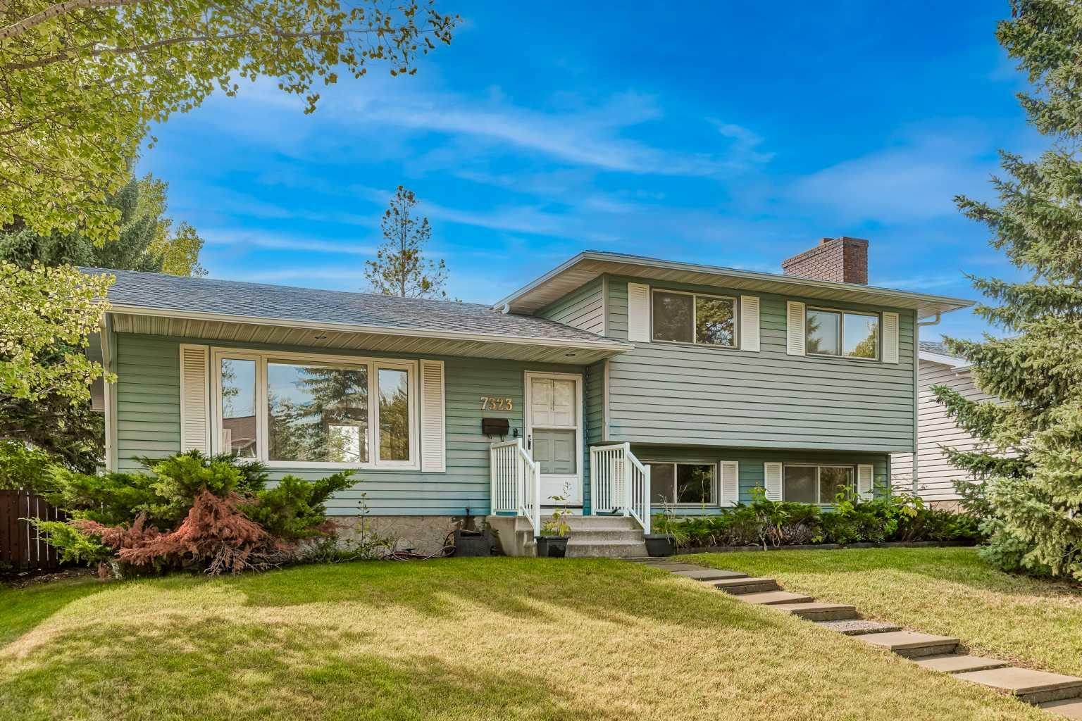 7323 Silver Mead Rd NW, Calgary, AB T3B 3V1