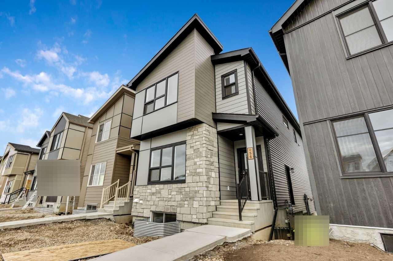 12 Heartwood Ln SE, Calgary, AB T3M 2K1