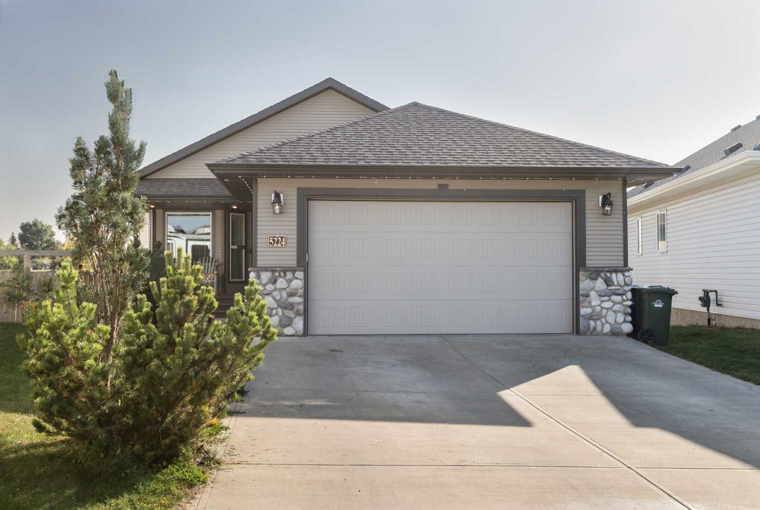 48 Streetclose Unit 5224 Street Close, Innisfail, AB T4G 0B9