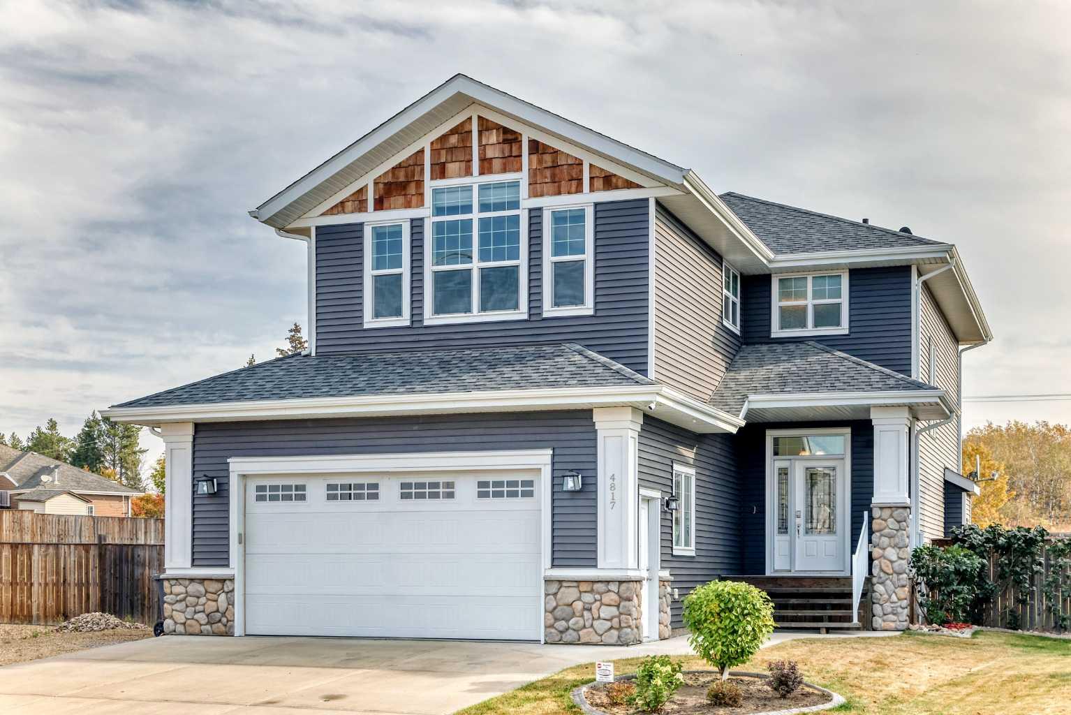 39 Street Unit 4817, Ponoka, AB T4J 0B6