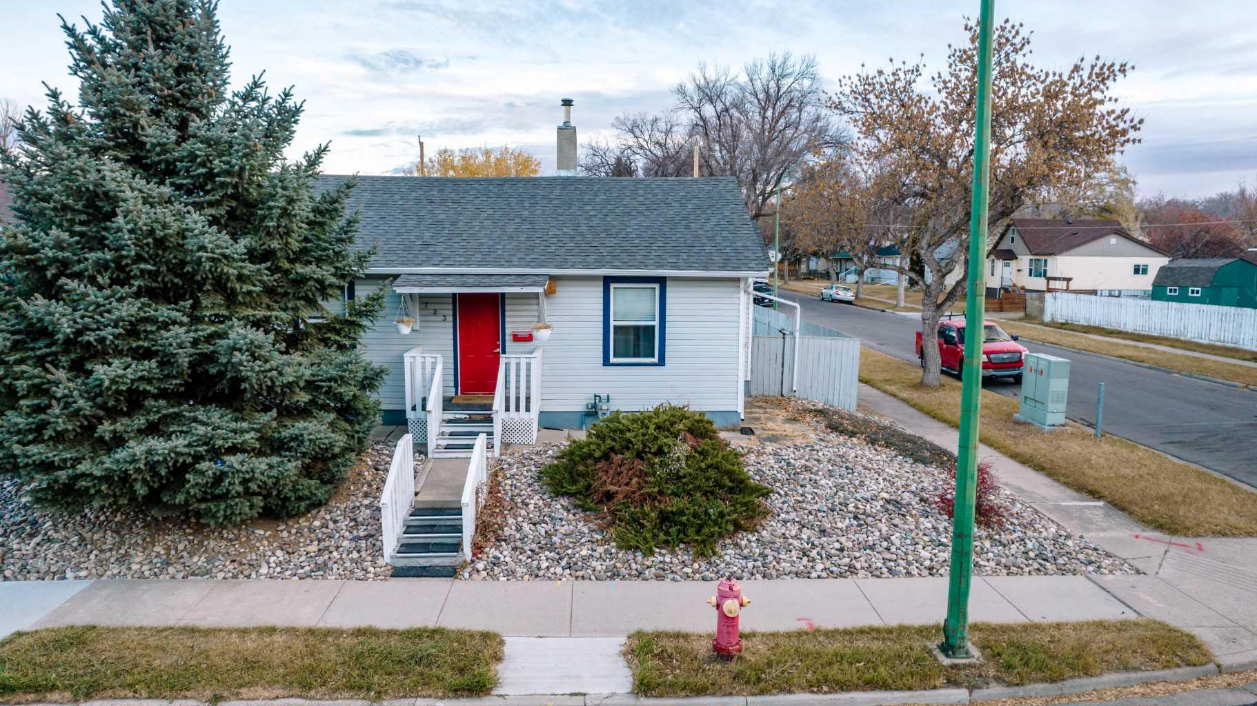 9 Avenue S Unit 723, Lethbridge, AB T1J 1T3