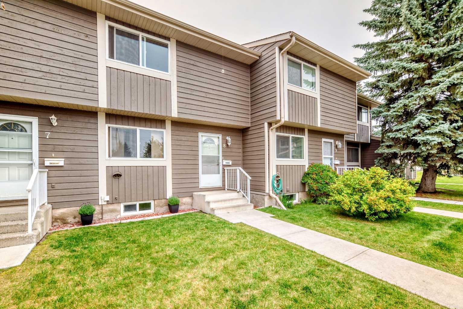 14736 Deerfield Drive Se Unit 8, Calgary, AB T2J 5Y1