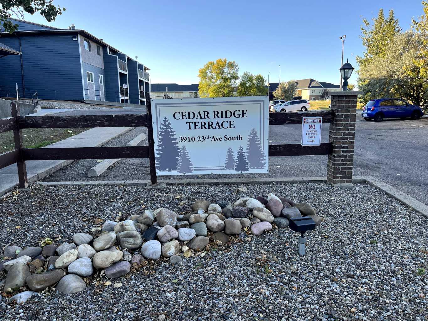 3910 23 Avenue S Unit 102, Lethbridge, AB T1K 5H9
