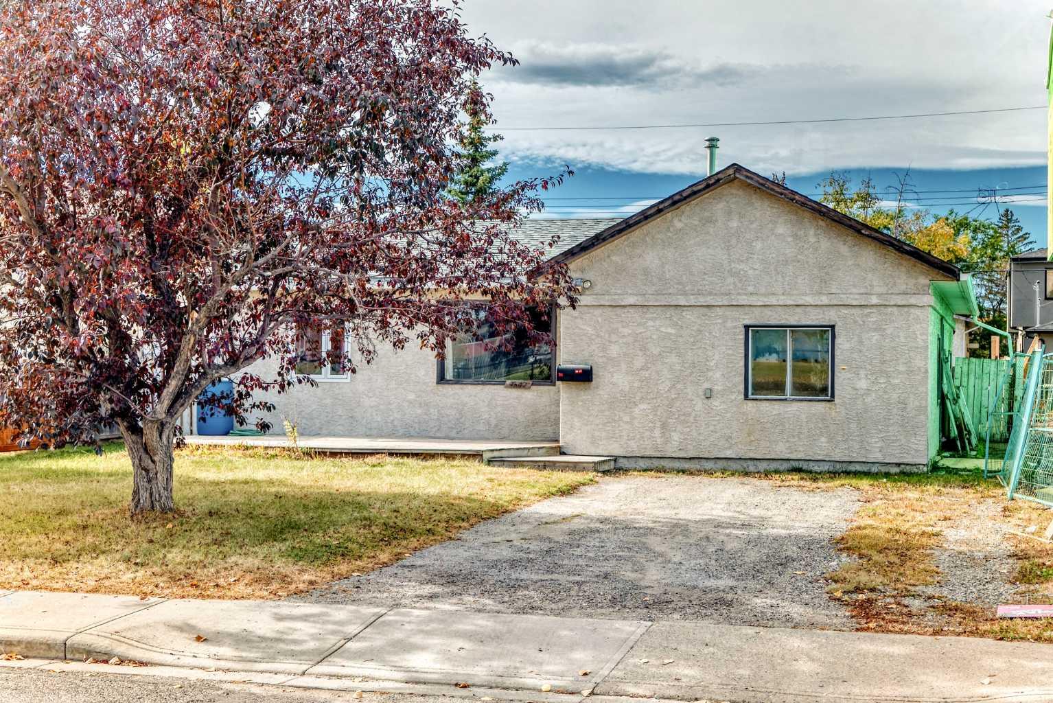 79 Street Nw Unit 4647, Calgary, AB T3B 2P1
