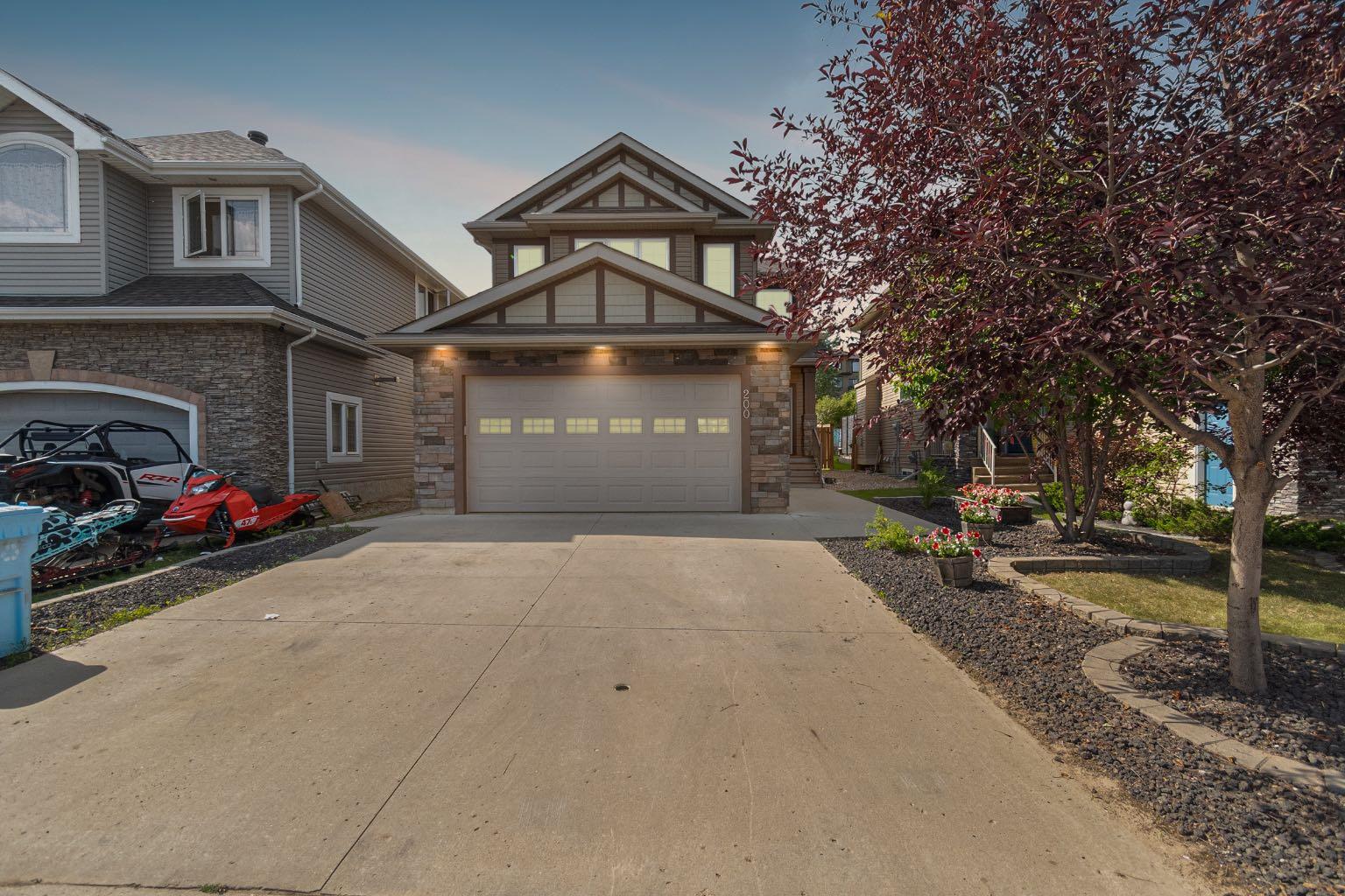 200 Diamondstone Rdg, Fort Mcmurray, AB T9K 0X2