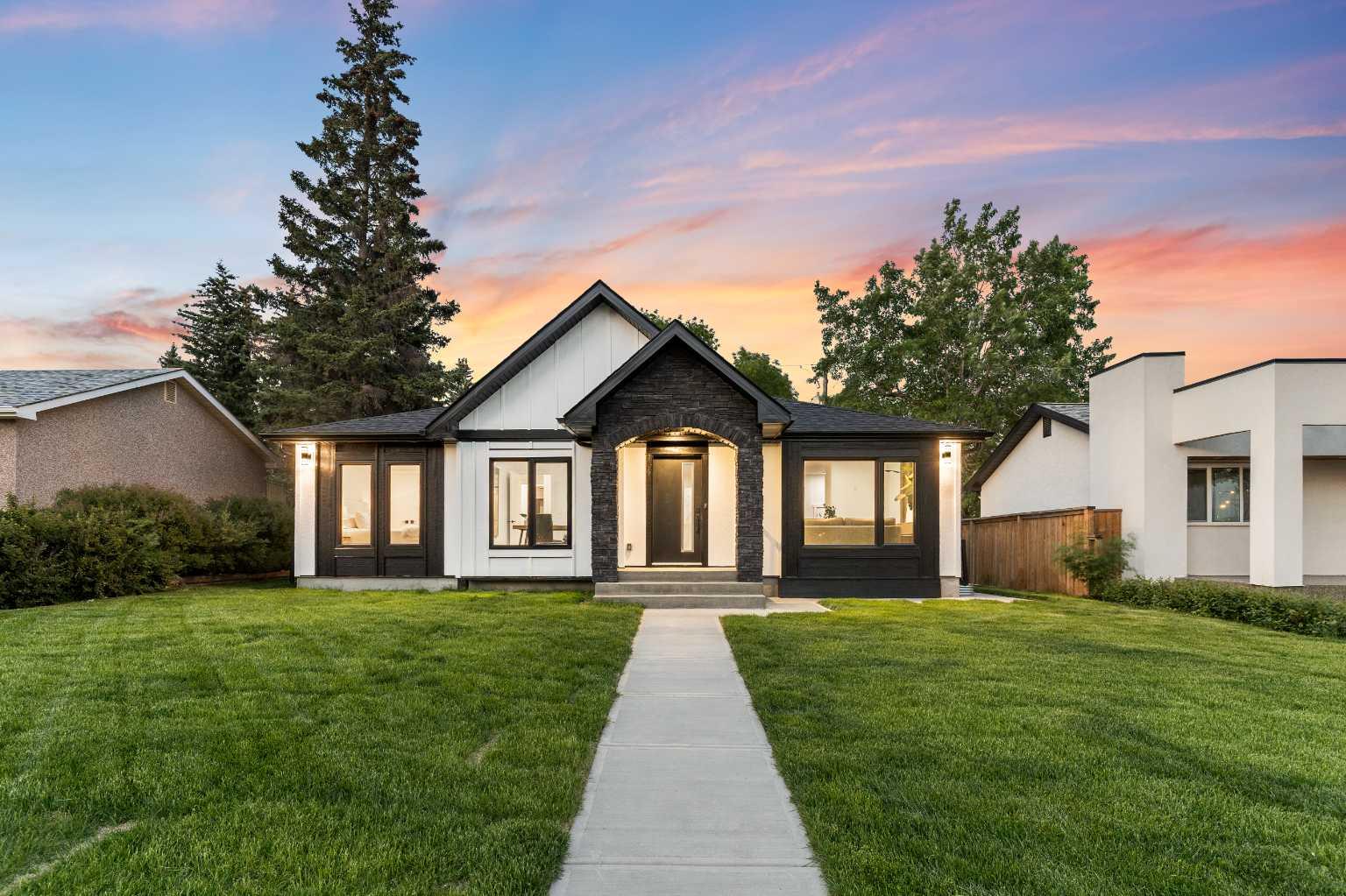 4940 45 Street Southwest, Calgary, AB T3E 3W4
