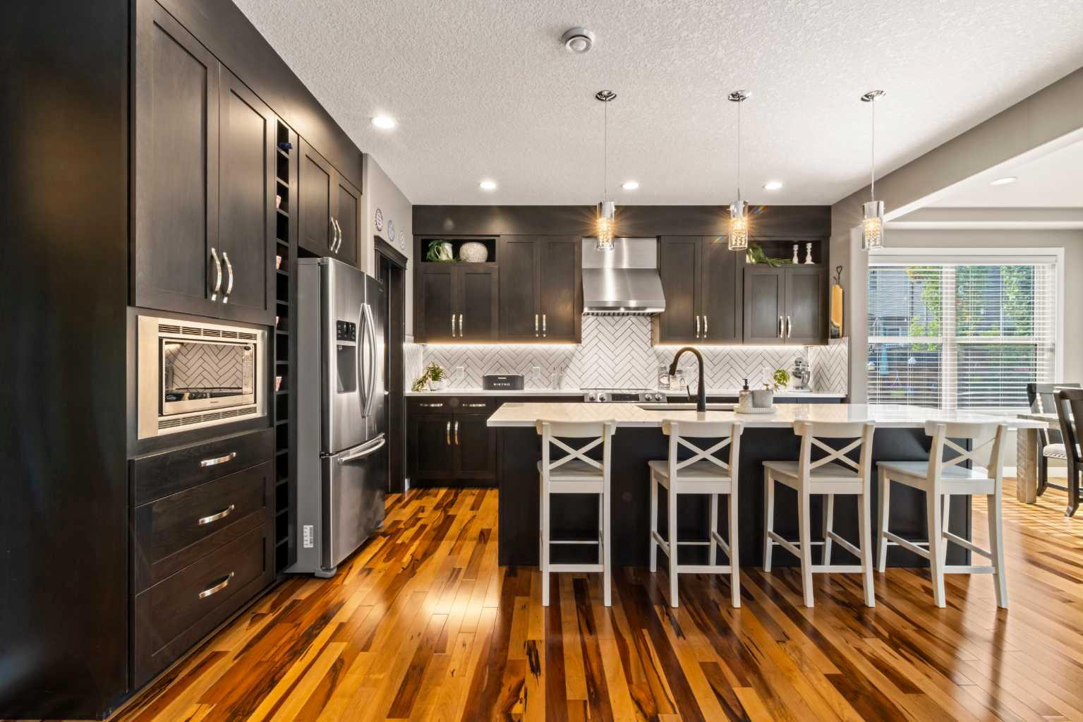 28 Cranarch Mnr SE, Calgary, AB T3M 1L8