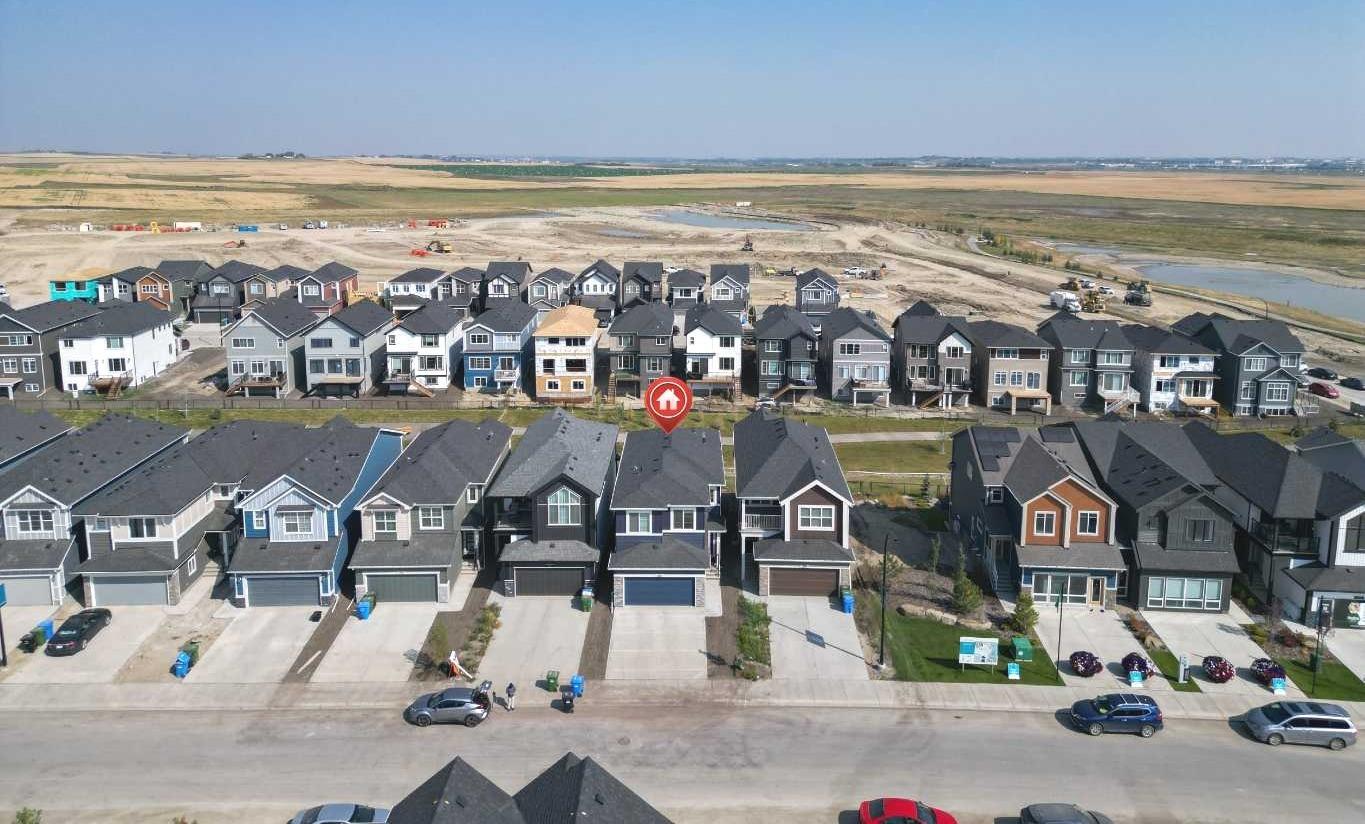 200 Lewiston Dr NE, Calgary, AB T3P 0T7