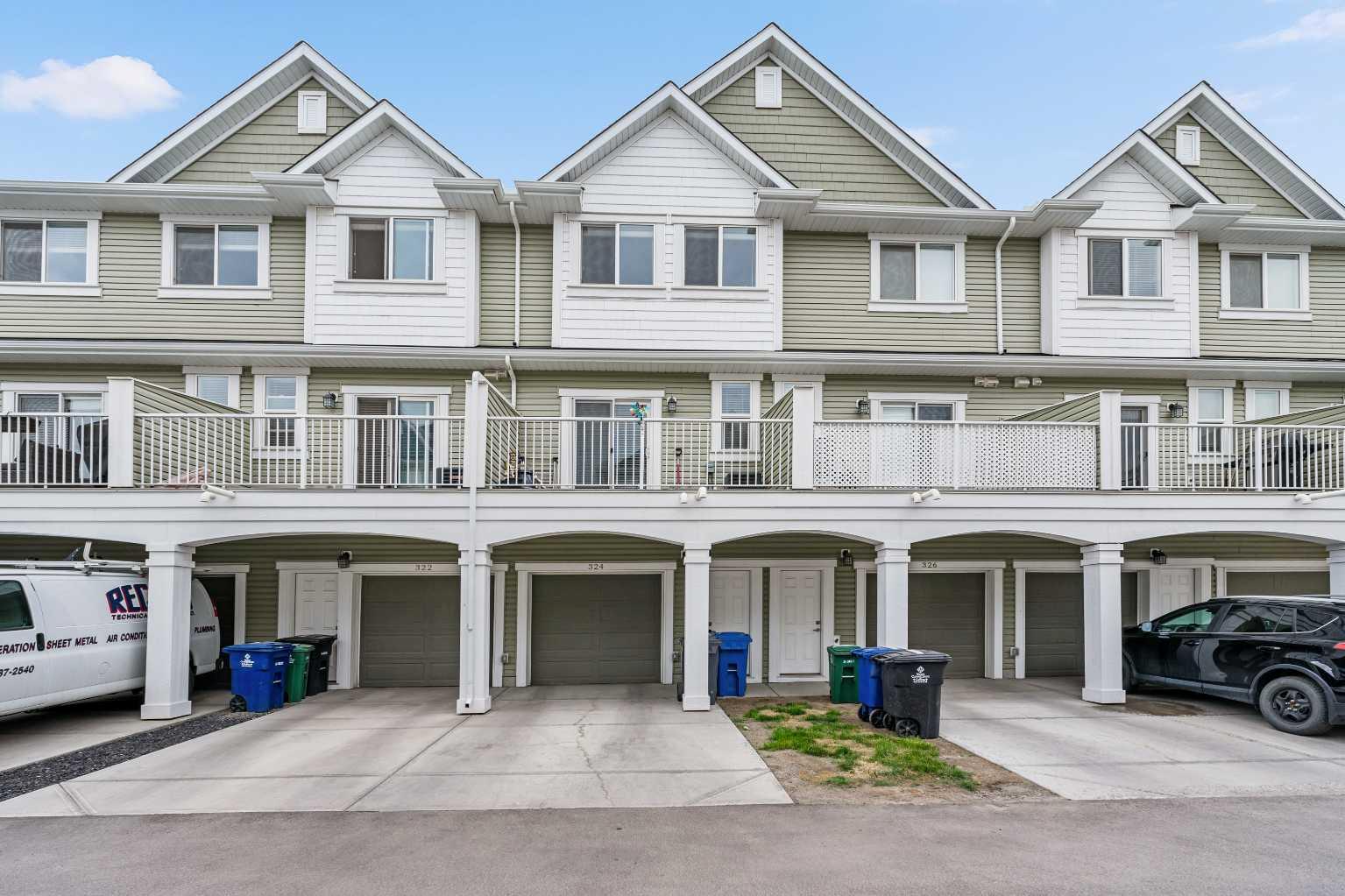 324 Copperstone Mnr SE, Calgary, AB T2Z 5G2