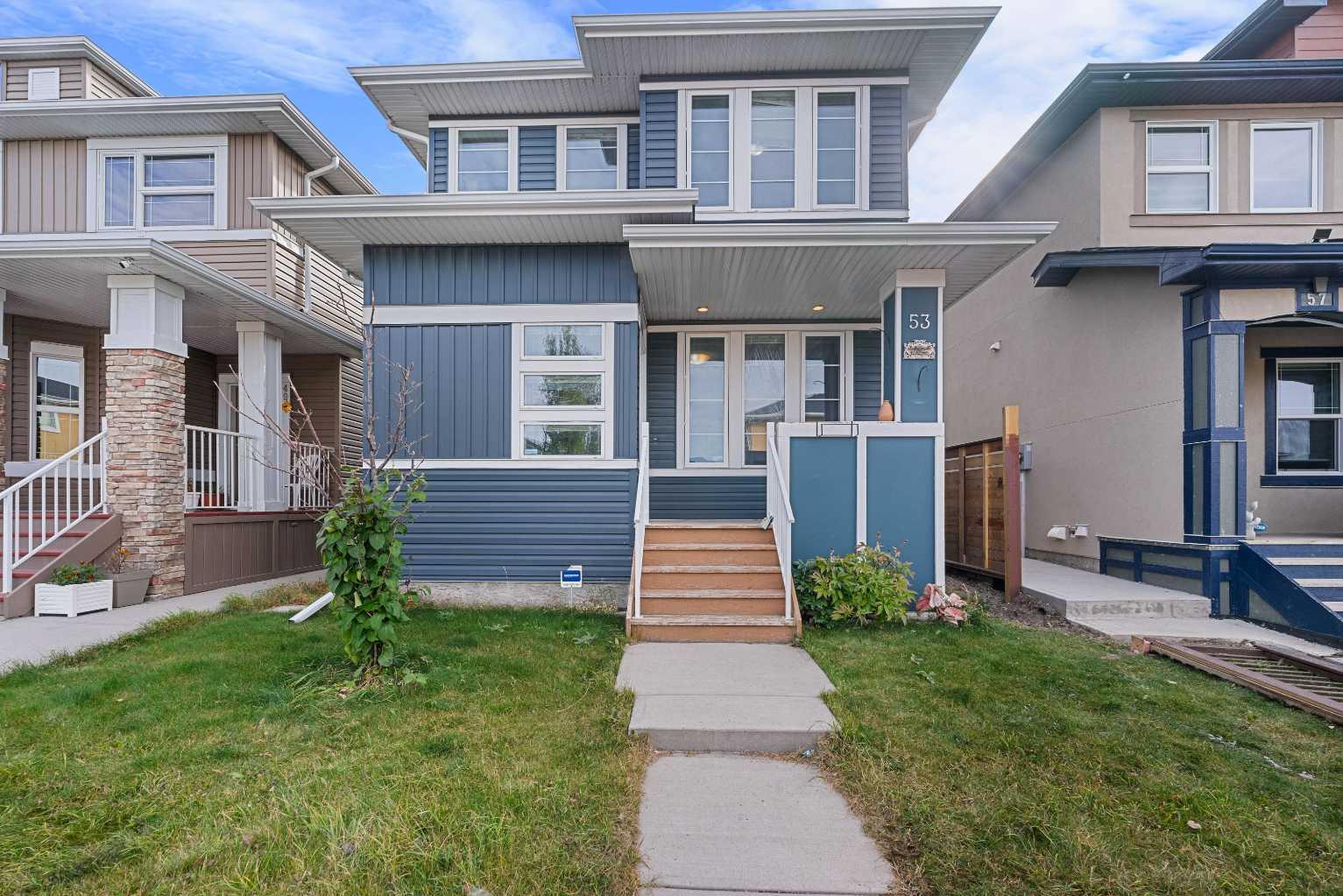 53 Redstone Villas NE, Calgary, AB T3N 0M4