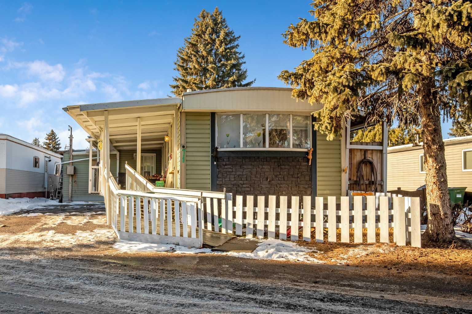 3223 83 Street Nw Unit 71, Calgary, AB T3B 5M9