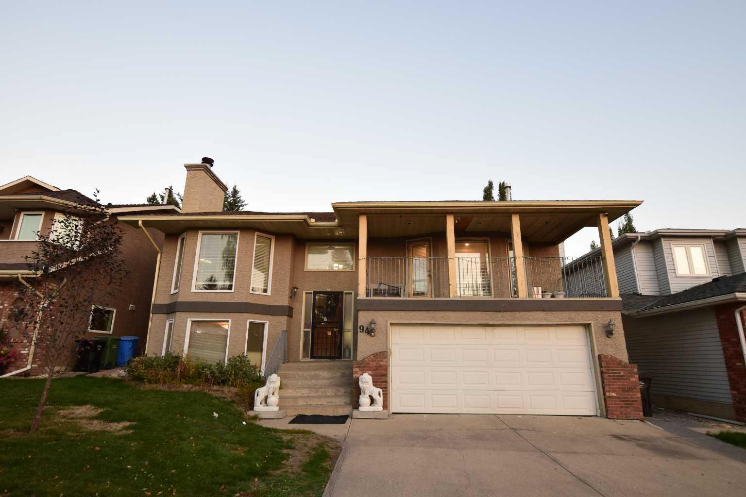 94 Douglas Woods Close SE, Calgary, AB T2Z 1Z5